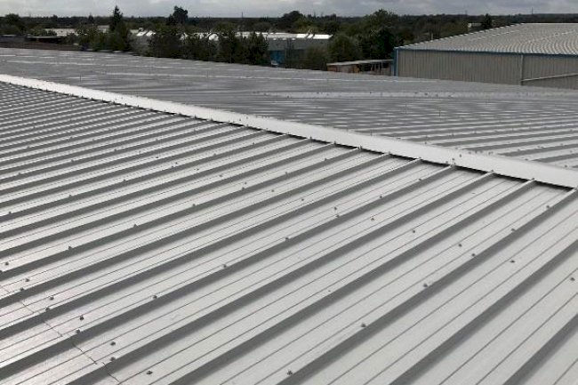How to Choose the Right Commercial Roofing System for Your Building