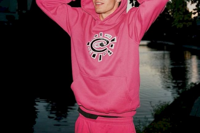 Comfort Meets Culture: Inside the Adwysd Hoodie Craze