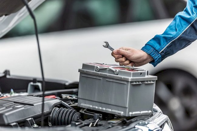 Top Signs You Need a Car Battery Replacement in Abu Dhabi