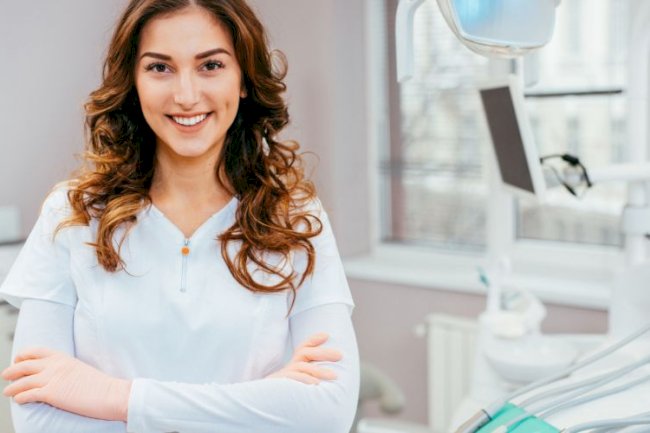 When to Visit an Emergency Dentist in London? 10 Warning Signs