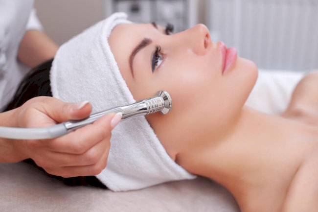 Is Your Hair Falling Out? The Best Dermatologist Explains Why