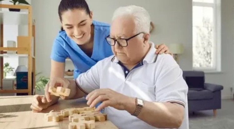 What Standards Indicate High-Quality Care in an Alzheimer’s Care Facility?