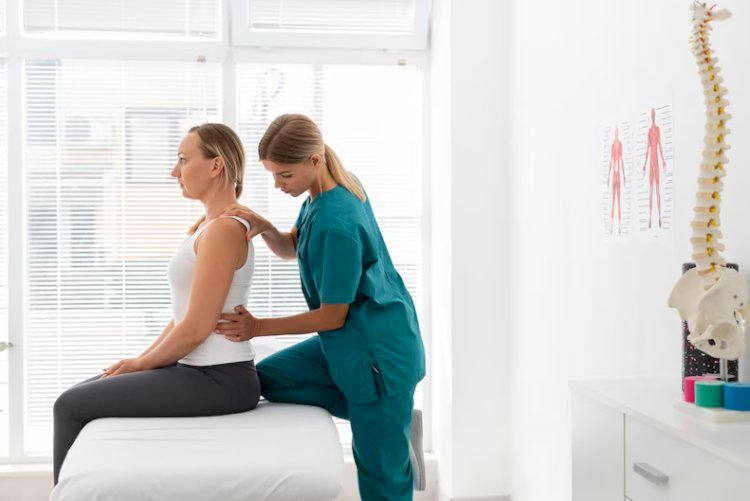 Understanding Lower Back Pain and Slipped Disc Symptoms: Insights from an Osteomyologist