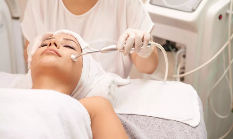 Does Deep Cleansing Facial Remove Acne Scars Permanently?